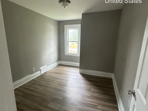 2416 S State St #2, Syracuse, NY 13205