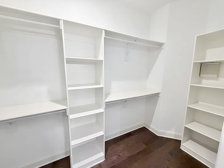 7688 Elpine Gray Dr — Photo 15