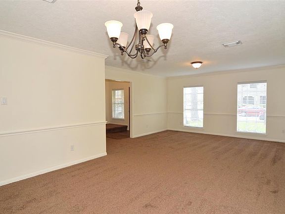 4th image of 1201 Gulfton Dr