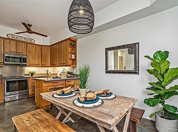 3rd image of 6117B Summer St #6117B