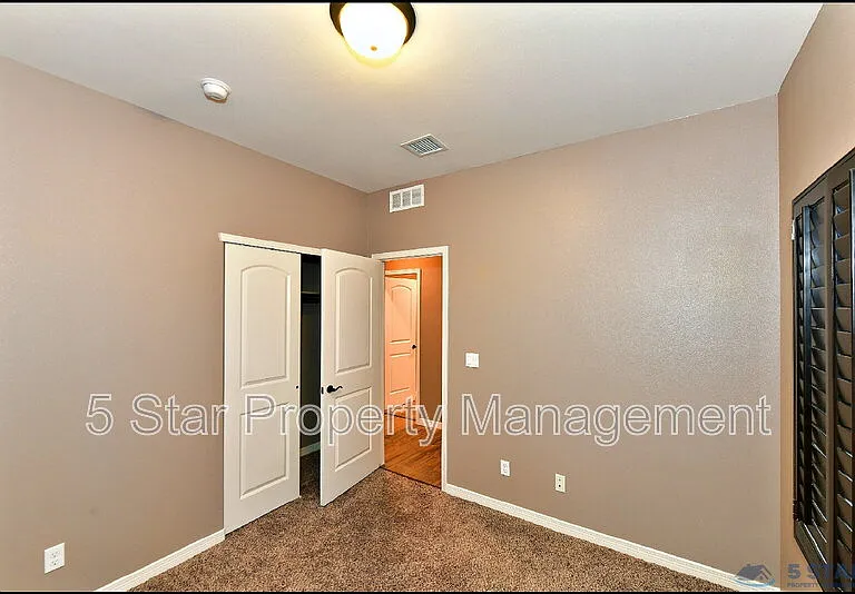 3741 Loma Adriana Dr — Photo 26