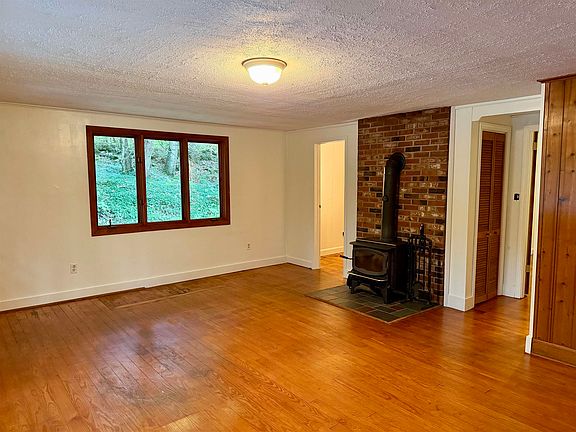 3rd image of 159 Joslin Road