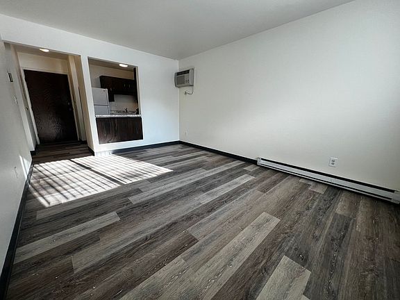 5th image of 419 11th Ave S APT 107