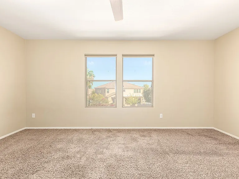 1310 E Beth Dr — Photo 40