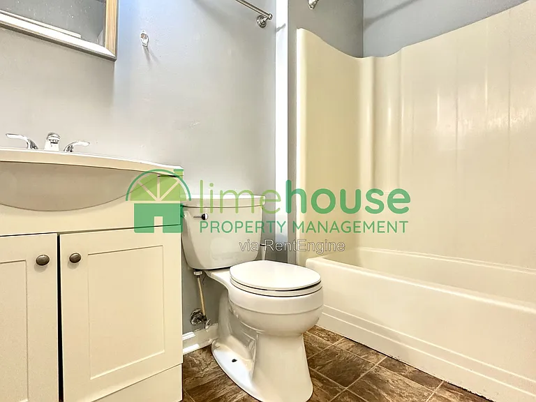 1316 Wellfleet Ct — Photo 9