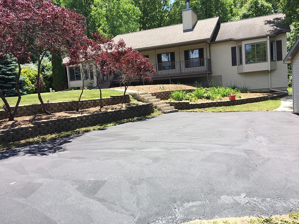 1st image of 9609 Tanglewood Ct