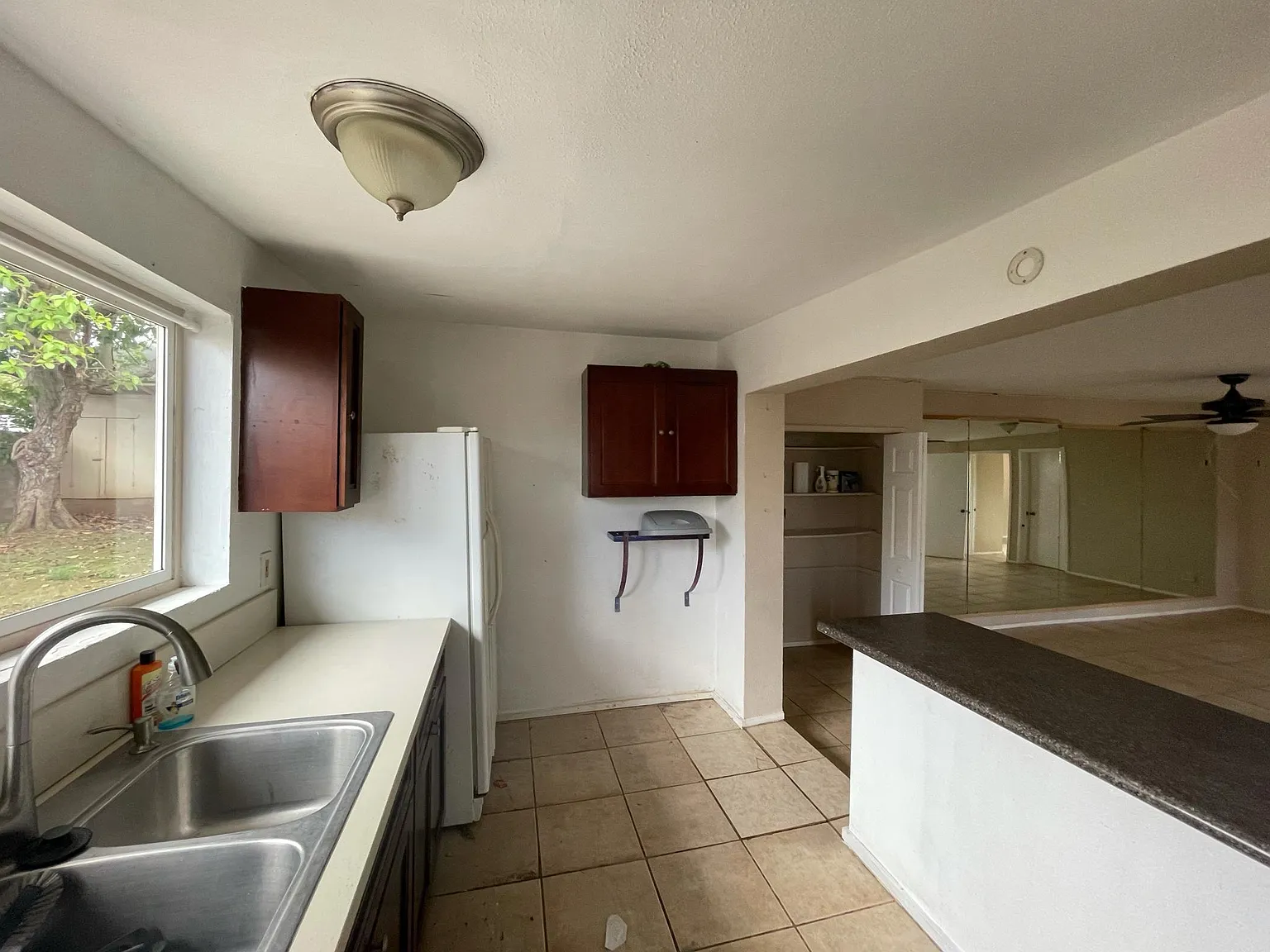 2 bed, 1500 sqft, $3,000 — Photo 3