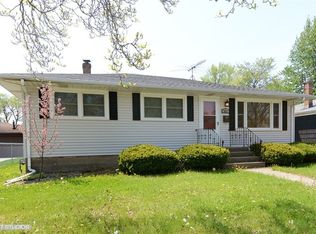 821 E 160th Pl, South Holland, IL