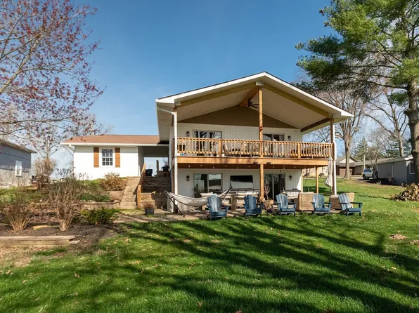 1459 Nassau Ln, Marion, IL 62959