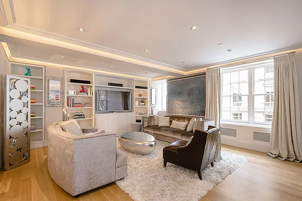 Sold by Corcoran | media 14
