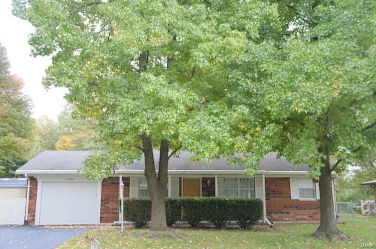14 Edgewood Ct photo 1