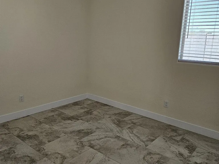 8870 W Swansea Dr — Photo 17