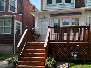 15 Kern St, Collingdale, PA 19023