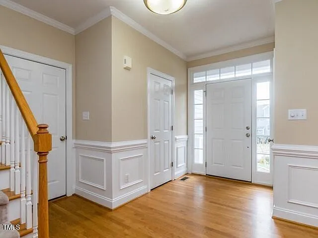 3 bed, 2.5 bath, 2178 sqft, $2,175 — Photo 3
