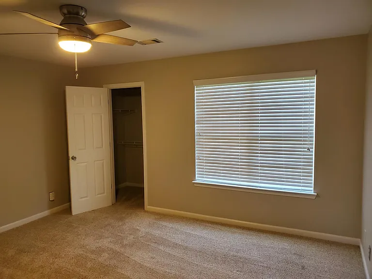 Braxton Dr — Photo 7