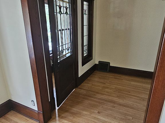 4th image of 2978 S Logan Ave #2980