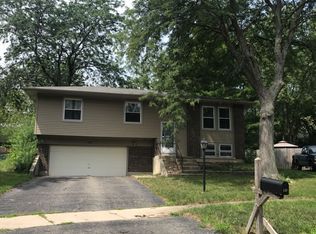 138 Bowman Ct, Bolingbrook, IL 60440