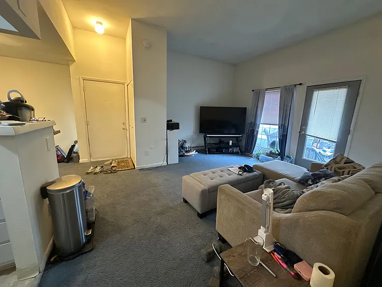 University Park Apartments near Cornell University — Photo 80