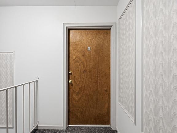 3rd image of 1076 Armstrong Mill Rd APT D