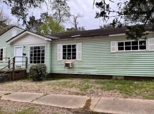 421 Lawrence Rd, Jackson, MS 39206