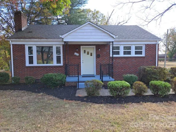 600 1st Ave SE, Hickory, NC 28602