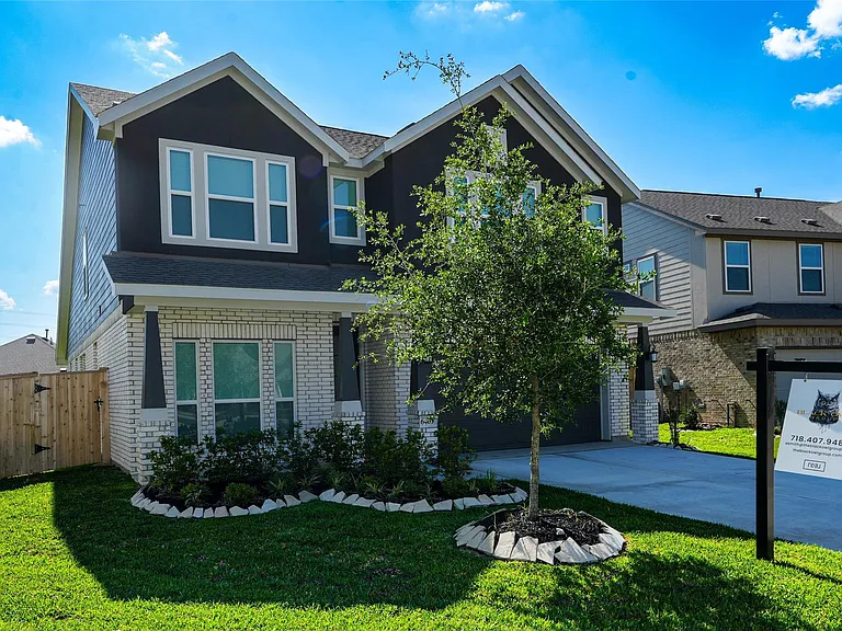 6403 Periwinkle Blossom Ln — Photo 2