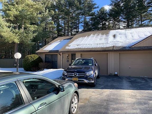 2nd image of 24 Queen Ann Ct