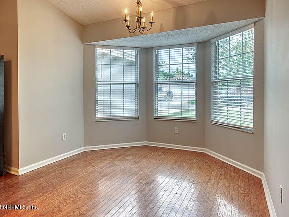 3rd image of 1696 ASHWOOD Circle