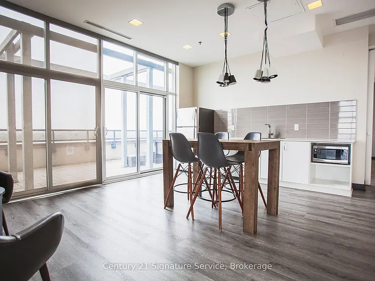 11 Superior Ave #101 — Photo 18
