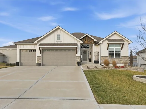 318 Old Trail Run, Kearney, MO 64060