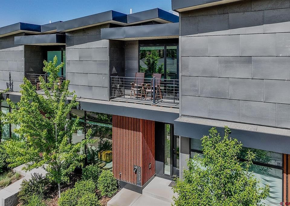 1st image of 105 Pioneer Avenue