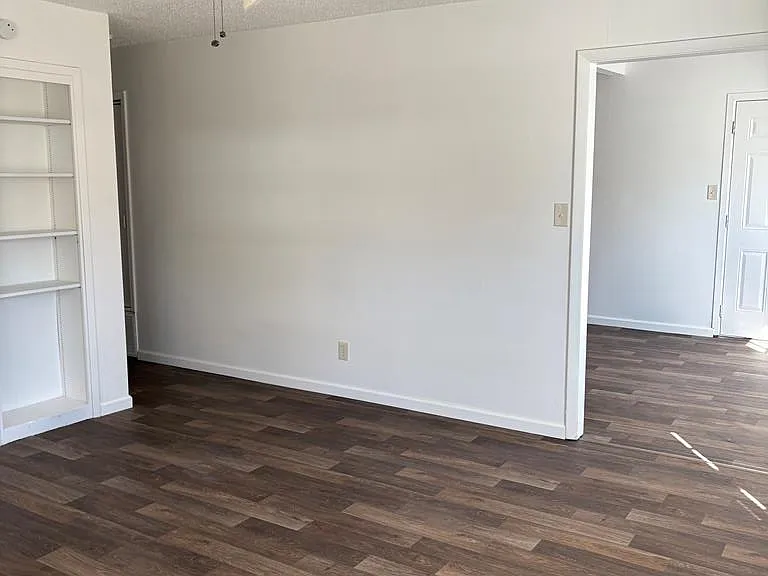 1200 Melissa Dr — Photo 17