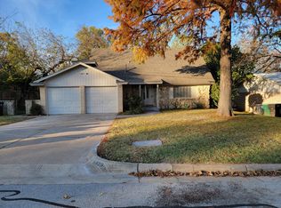 6829 Gary Ln, Fort Worth, TX 76112