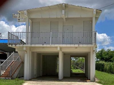 Carr 109 Km 1.8 Sector Pozo Hondo, Anasco, PR, 00610