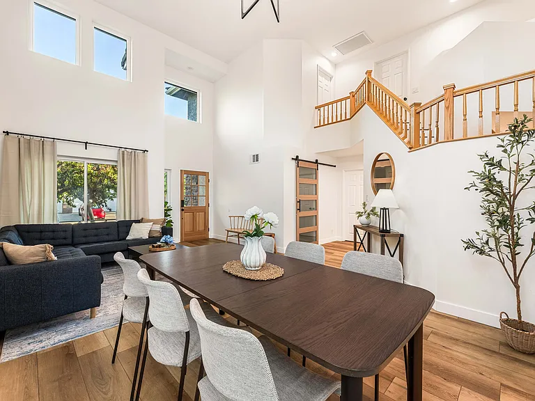 1131 Dincara Rd — Photo 10