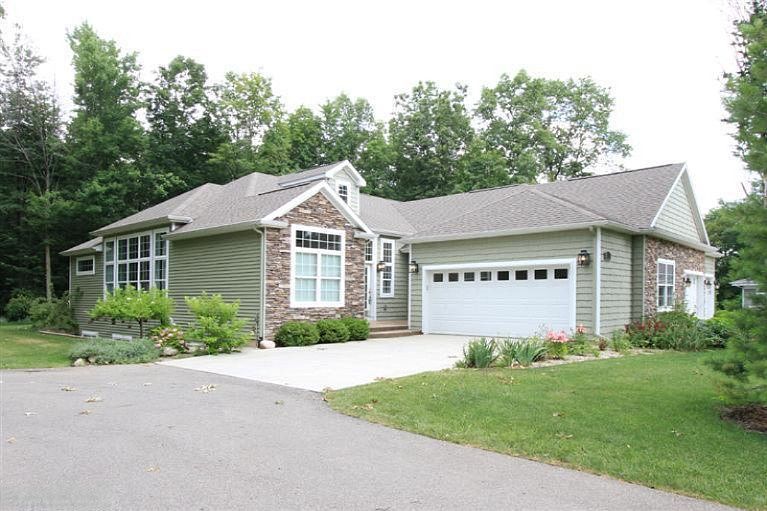 1st image of 8182 Bay Arbor Dr #12