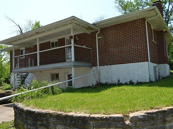 4th image of 9650 Richard Dr