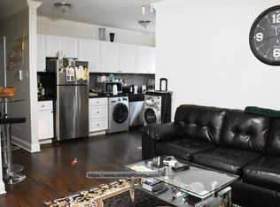 3817 N Greenview Ave APT 3E, Chicago, IL 60613
