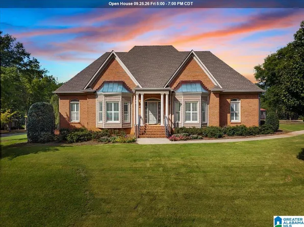 848 Pinemeadow Dr, Gardendale, AL 35071
