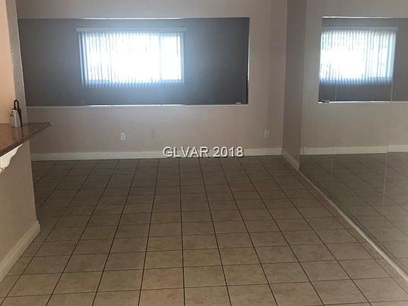 4th image of 3218 Westfield St