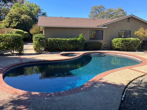 2480 Porterfield Ct, Mountain View, CA 94040