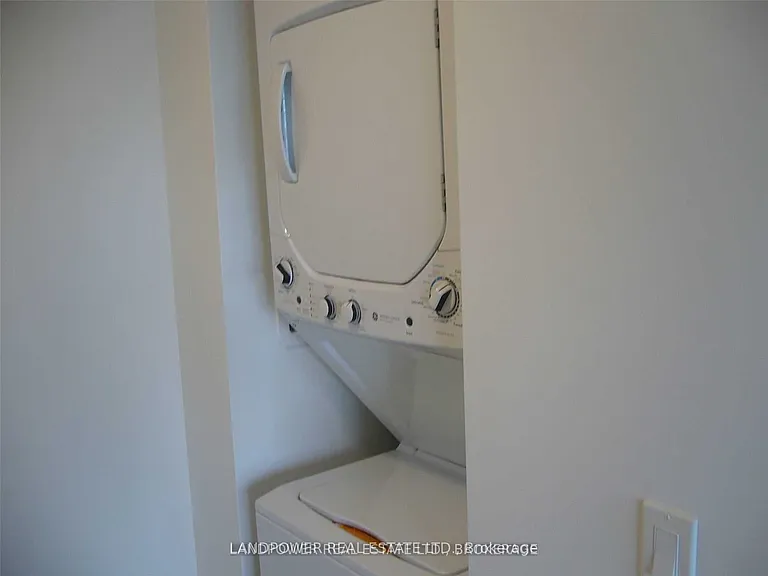 25 Richmond St E #2514 — Photo 15
