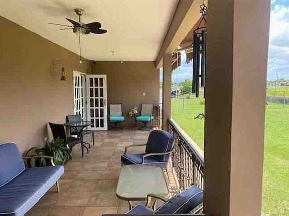Side terrace