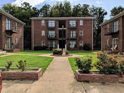 913 S Blount St #B Photo 1