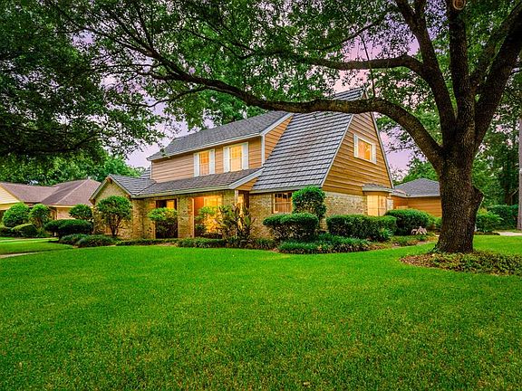 3rd image of 5819 Olympia Fields Ln