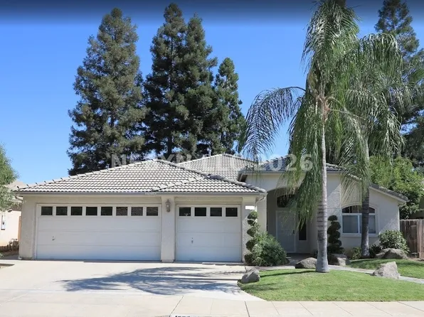 1820 E Ticonderoga Dr, Fresno, CA 93720