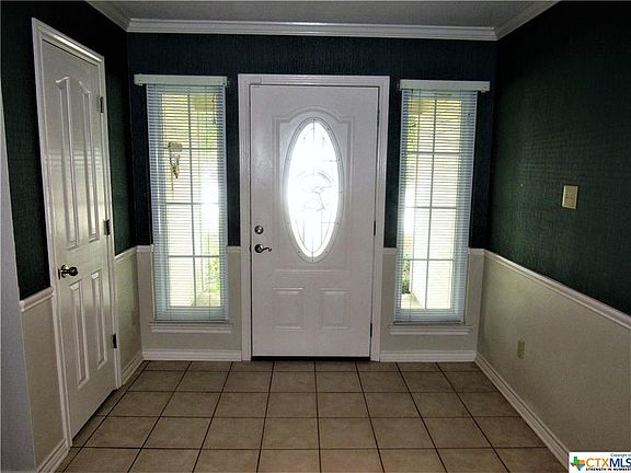 4th image of 202 Driftwood Cir