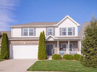 9031 Morgan Cir, North Ridgeville, OH 44039