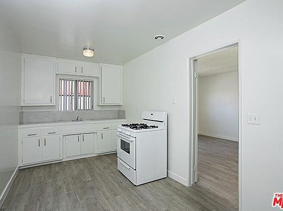 3rd image of 1001 E Newmark Ave APT 21