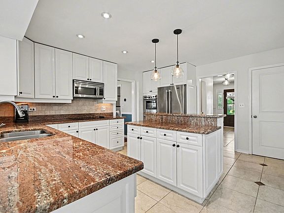 2nd image of 22W450 Cherry Ln